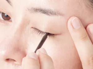 まつ毛育毛剤 グラッシュビスタ ルミガン について 有効性 価格 副作用 ひまわり医院 内科 皮膚科 まつ毛育毛剤 グラッシュビスタ ルミガン について 有効性 価格 副作用 ひまわり医院 内科 皮膚科